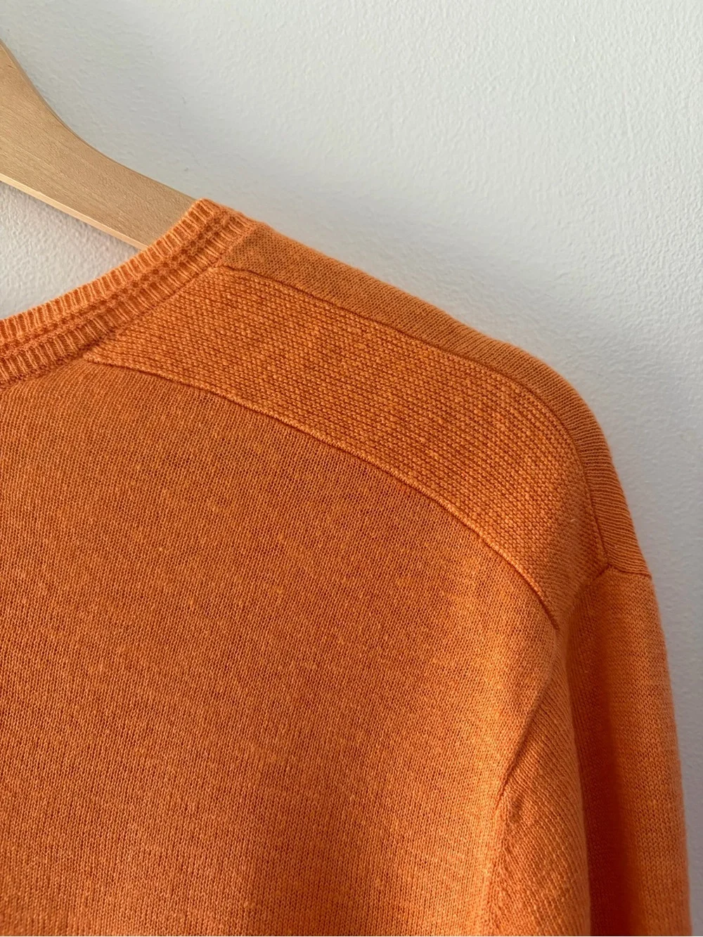 Banana Republic color bright